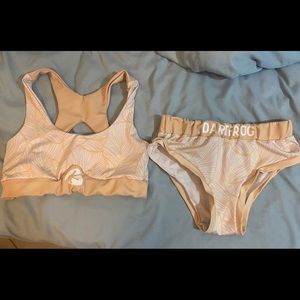 DARTFROG Yellow and White Athletic Set